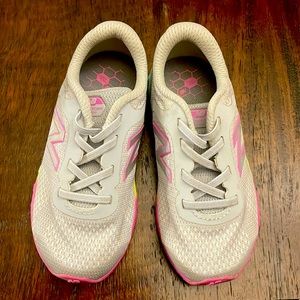 New Balance Fresh Foam Arishi Sneakers